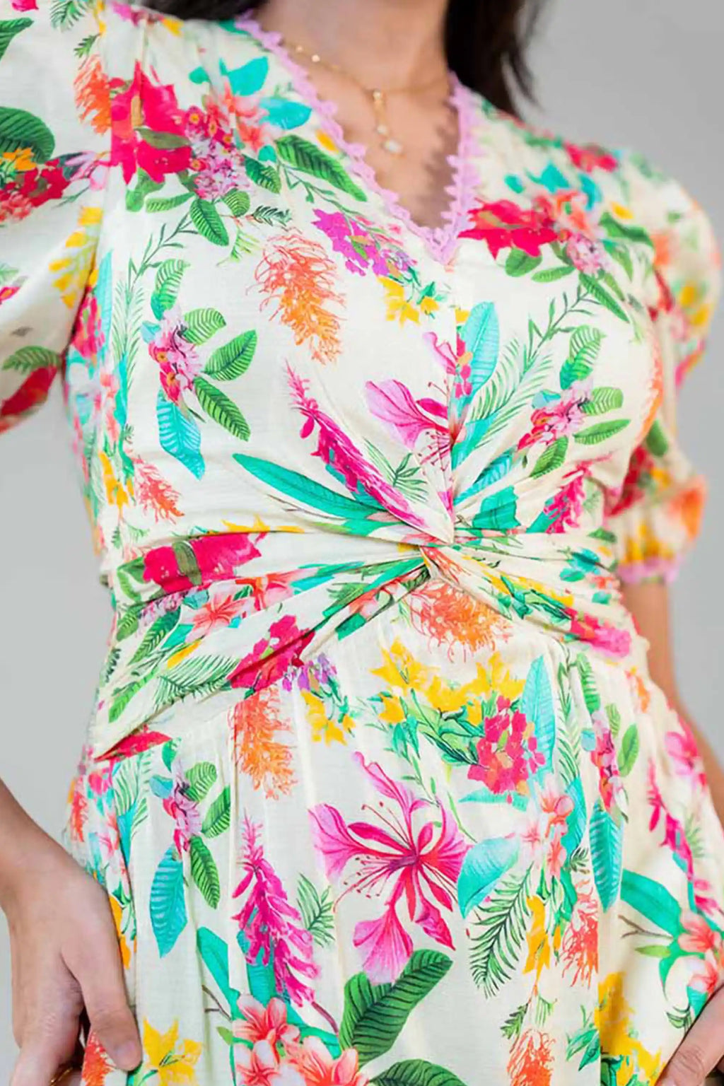 Cream puff sleeve floral short dress with waist knot detail