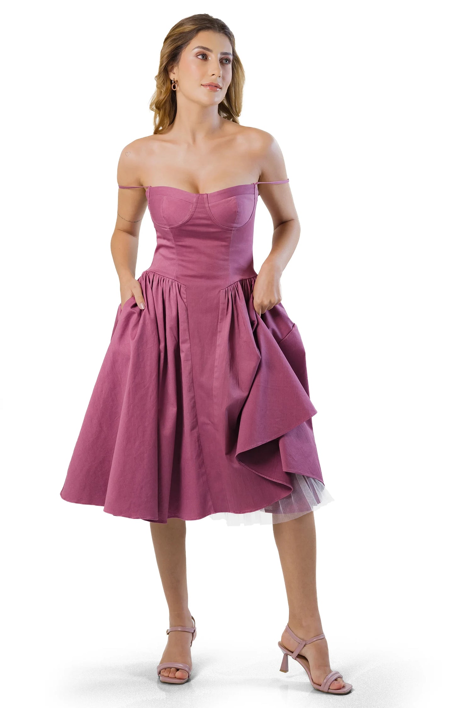 Mauve cotton midi dress styled off-shoulder by dropping straps, fit-and-flare skirt with pockets and peek tulle hem