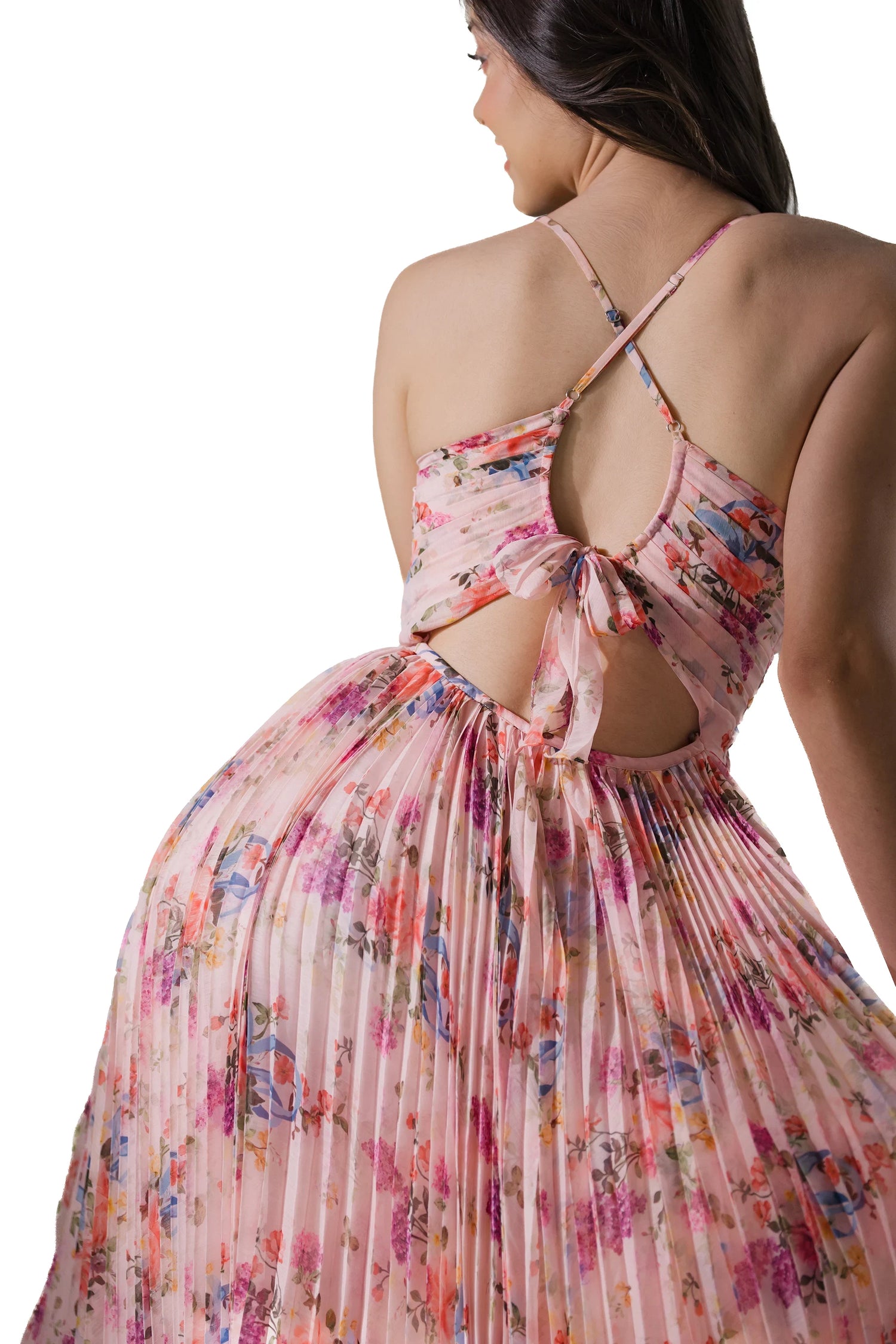 Back tie cutout close-up of pink floral pleated midi dress